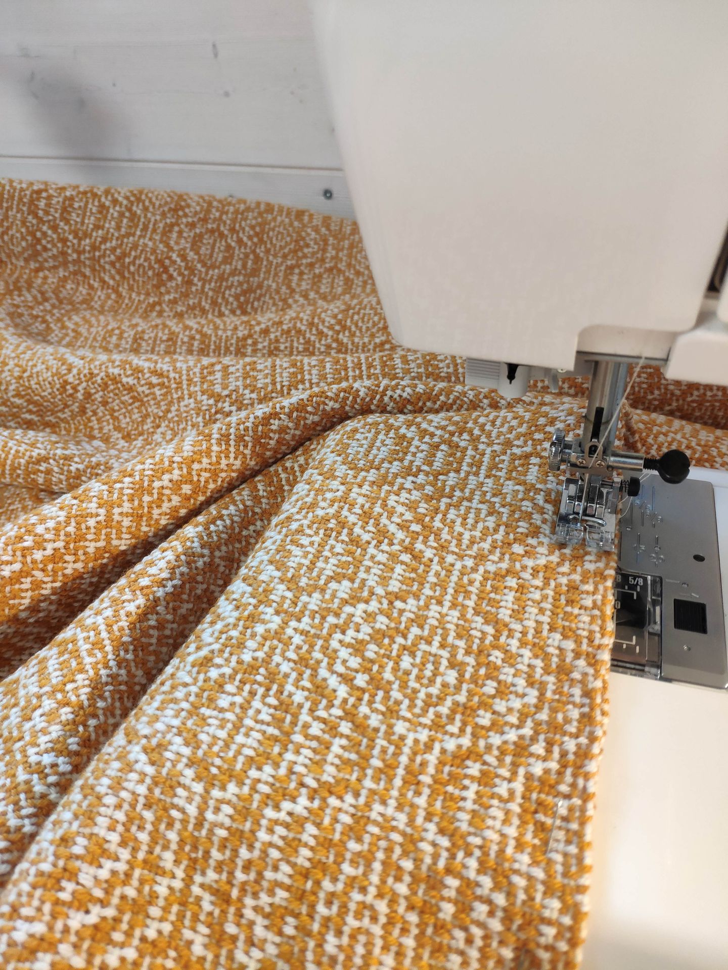 Couture d'un tissage